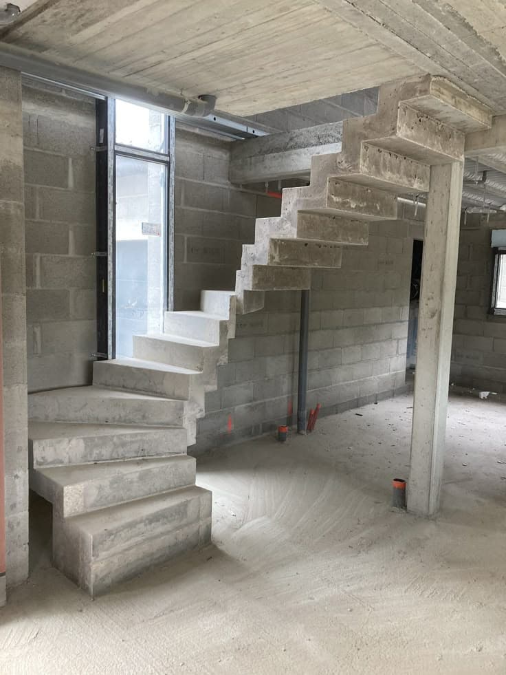 Maçonnerie de terrasses et escaliers extérieurs à Nevers